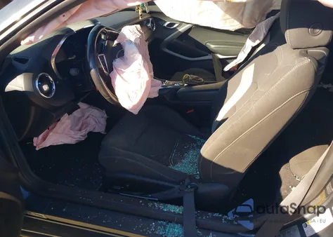 2019 Chevrolet Camaro 1Lt z USA, uszkodzony, nr VIN 1G1FB1RXXK0107496